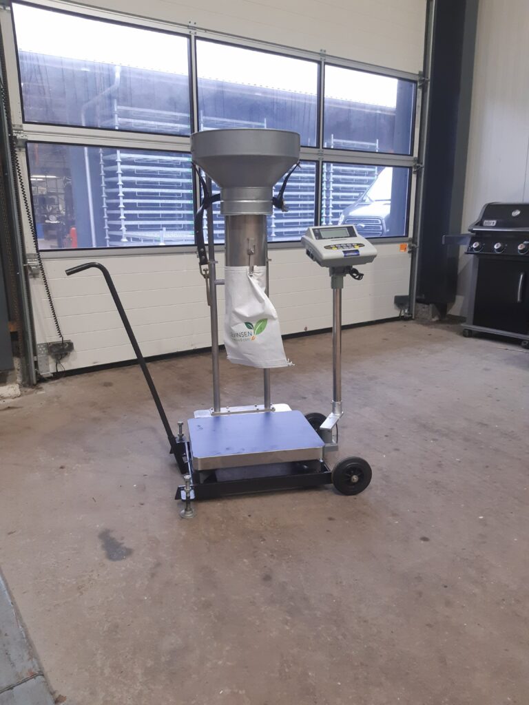 Transportabel vægt med justerbar fyldetragt til landbrug og produktion